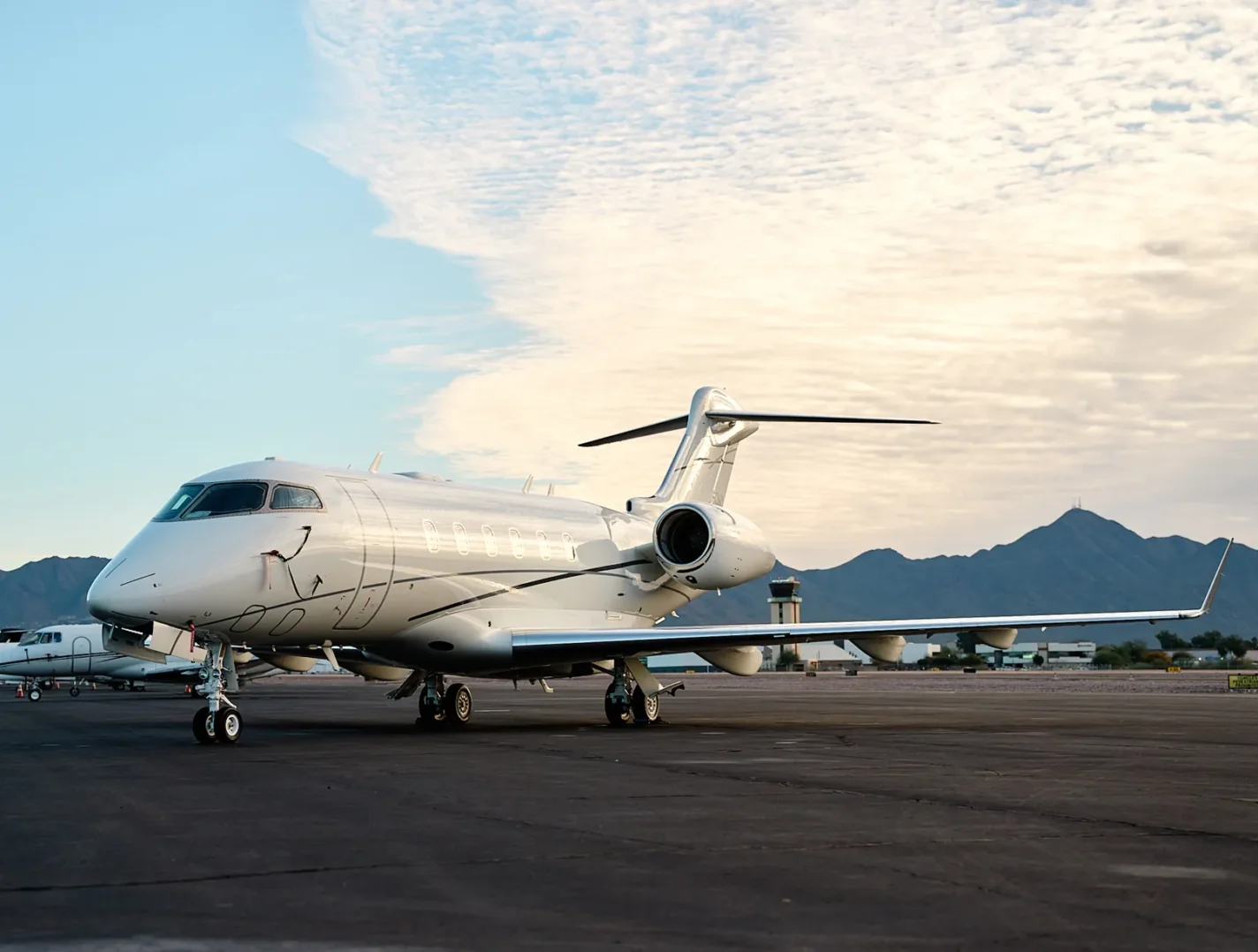 Super Midsize JET