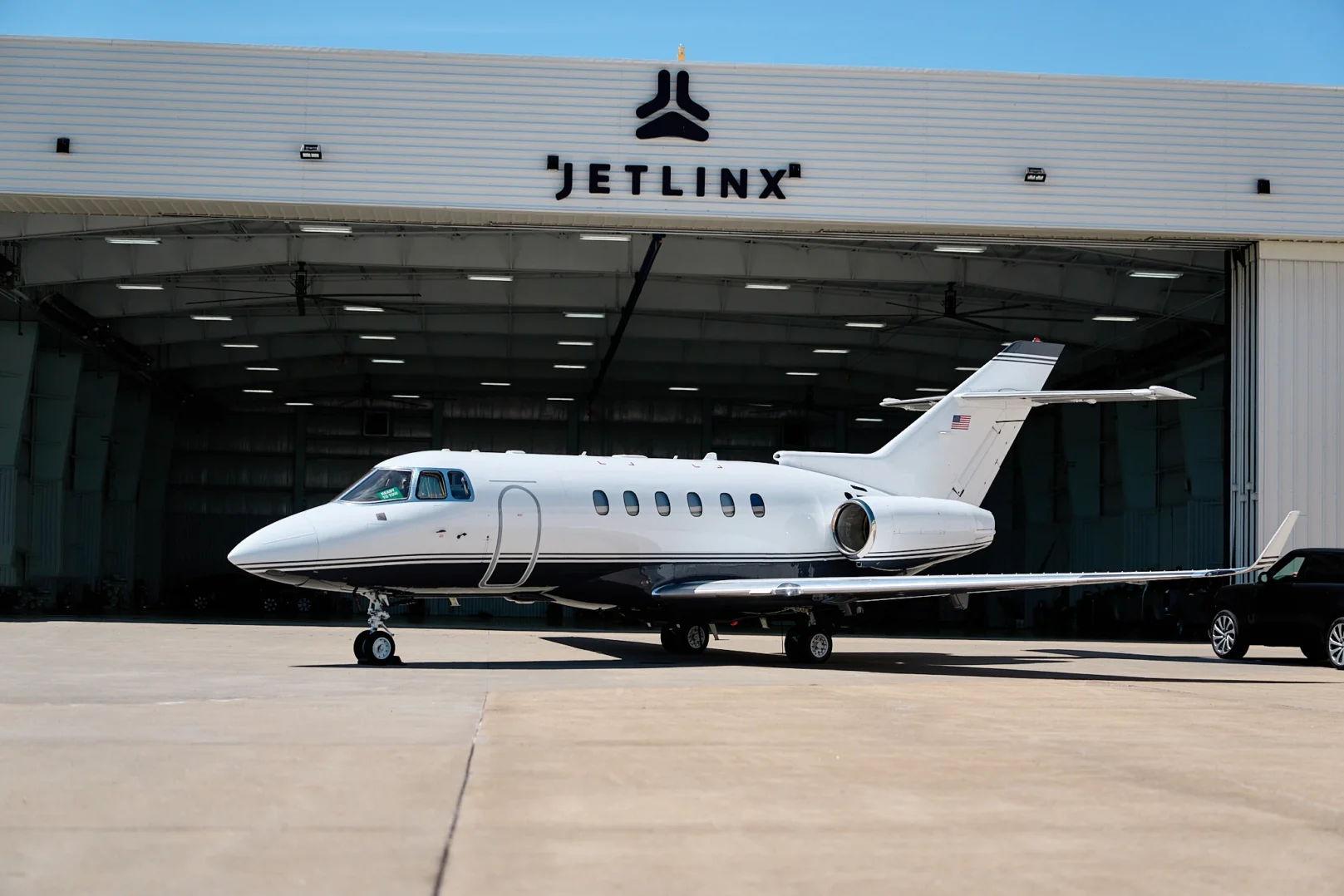 midsize jet